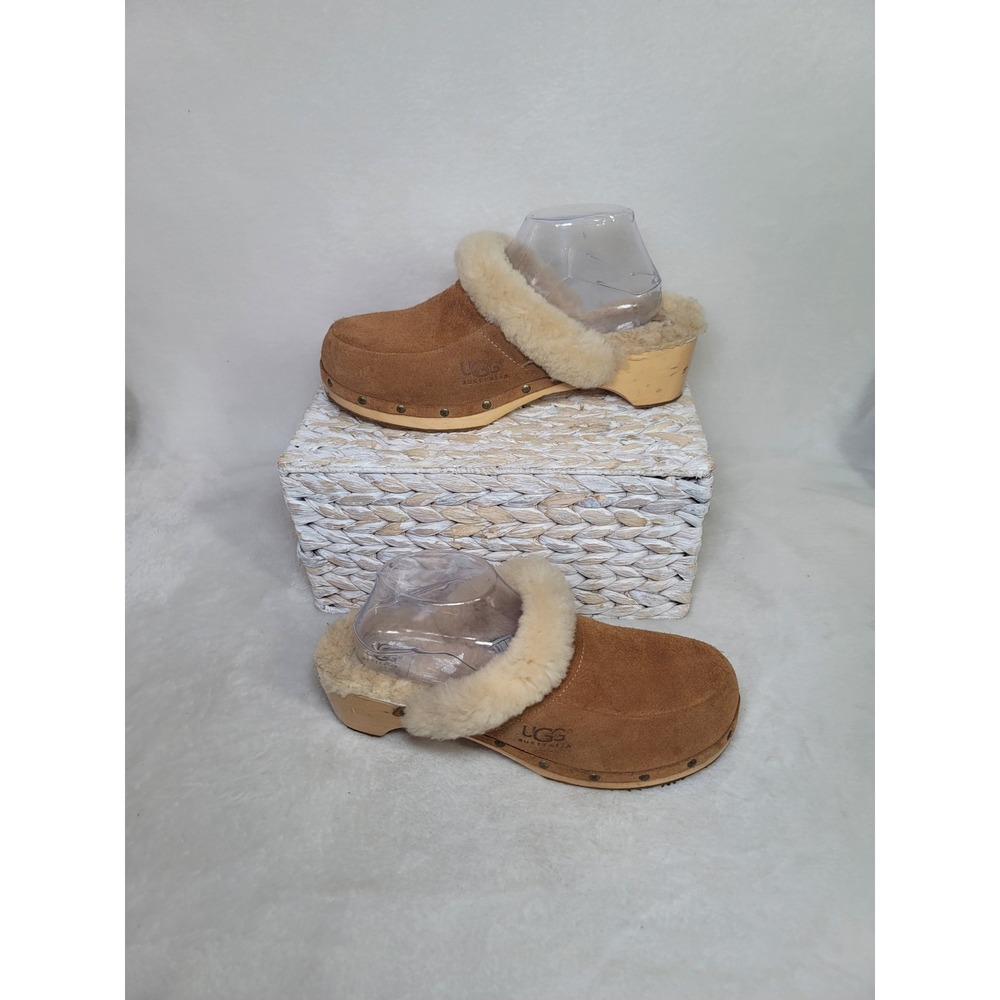 Uggs Sheepskin Lined Clogs Tan Suede Bohemian Y2K Retro Hippie Cabincore Size 11